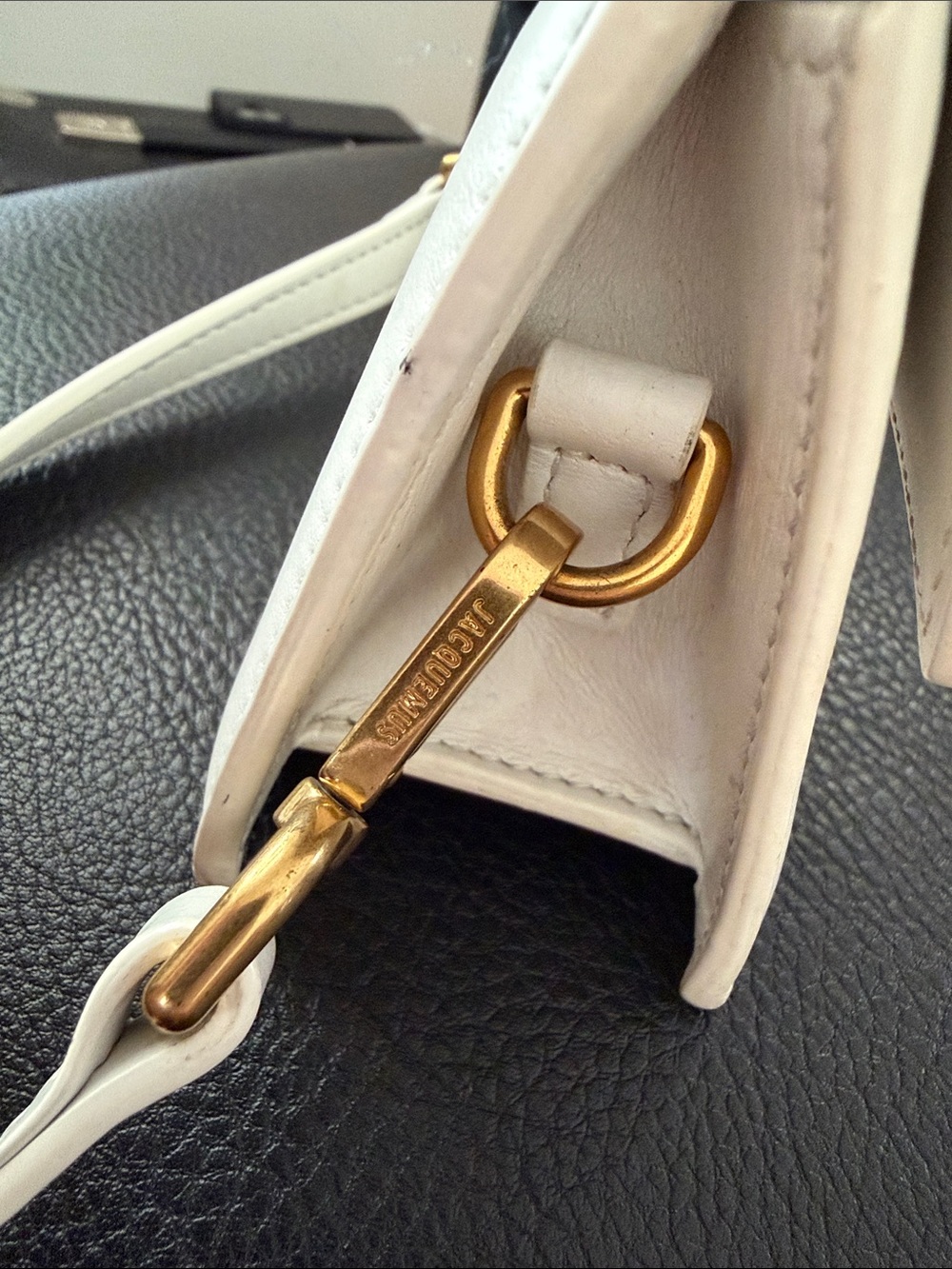 Jacquemus Le Chiquito Mini Top-Handle Bag with Gold Logo - Picture 2 of 6